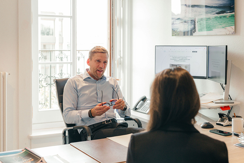 Consultation in the Office with an independent lawyer in Geneva
